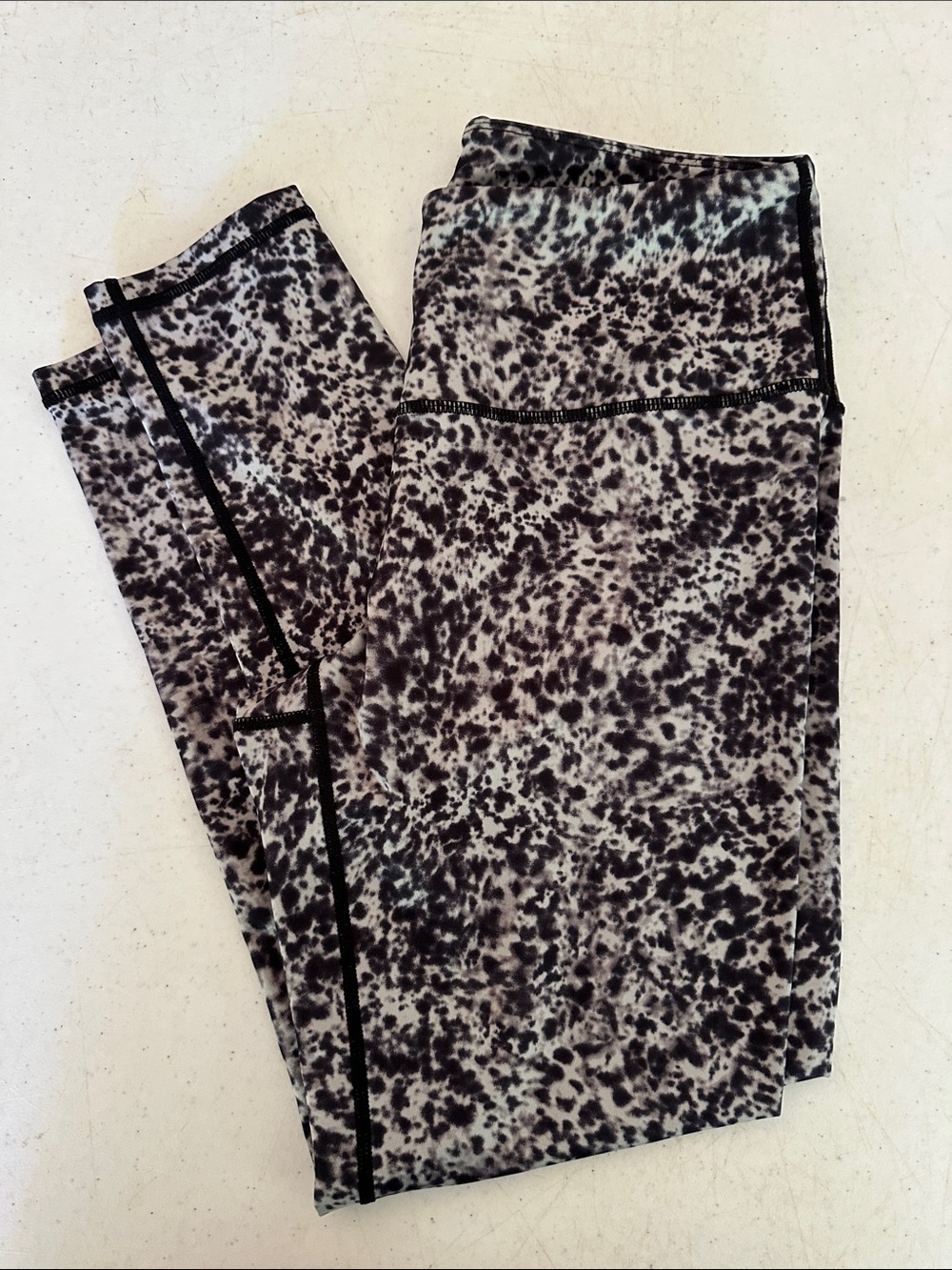 Z by Zella Women’s Black & Gray Print Active Leggings 7/8 Length